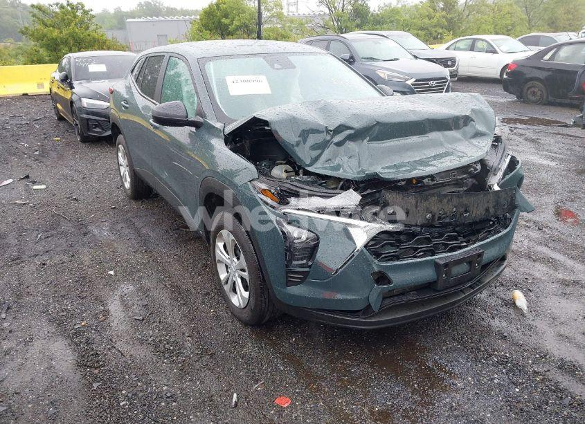 2025 Chevrolet Trax FWD LS (VIN KL77LFEP8SC142223) main photo