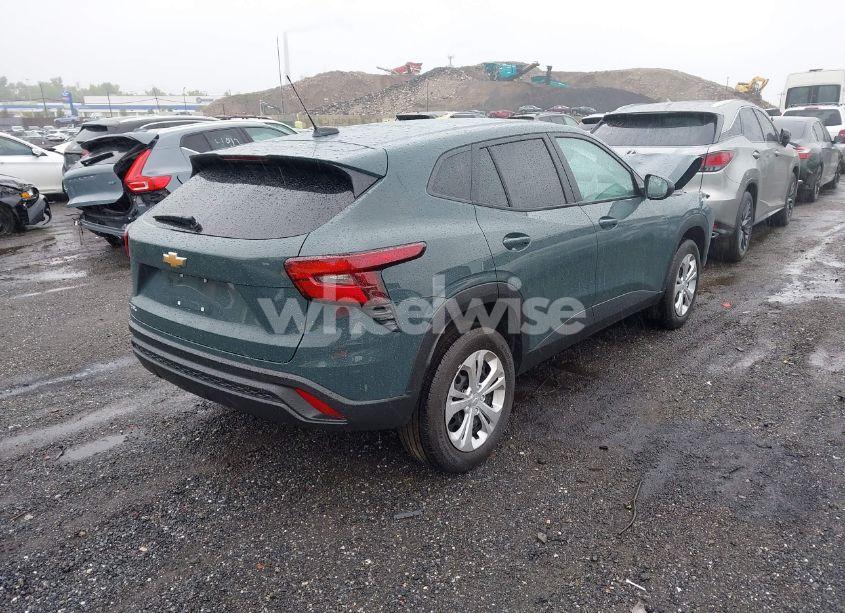 Photo 4 of 2025 Chevrolet Trax FWD LS (VIN KL77LFEP8SC142223)