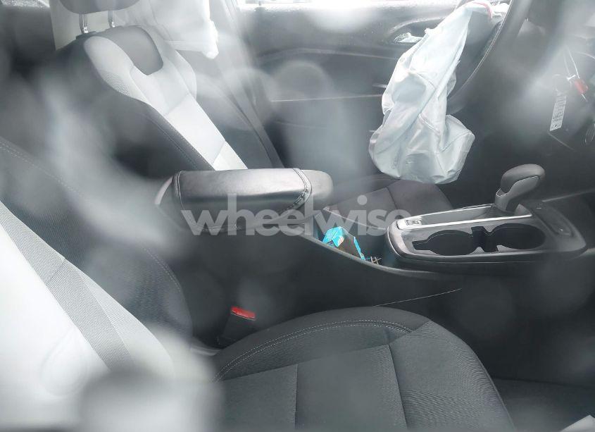 Photo 5 of 2025 Chevrolet Trax FWD LS (VIN KL77LFEP8SC142223)