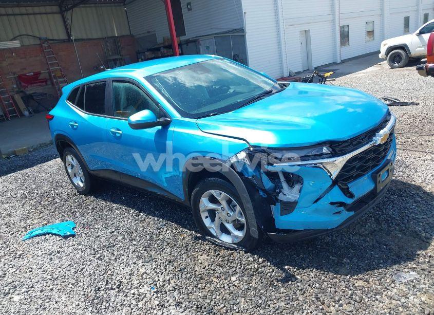 2025 Chevrolet Trax FWD LS (VIN KL77LFEP9SC071677) main photo