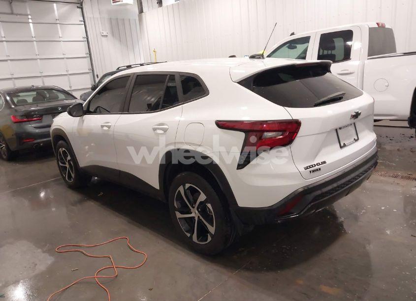 Photo 3 of 2024 Chevrolet Trax FWD 1RS (VIN KL77LGE20RC027412)