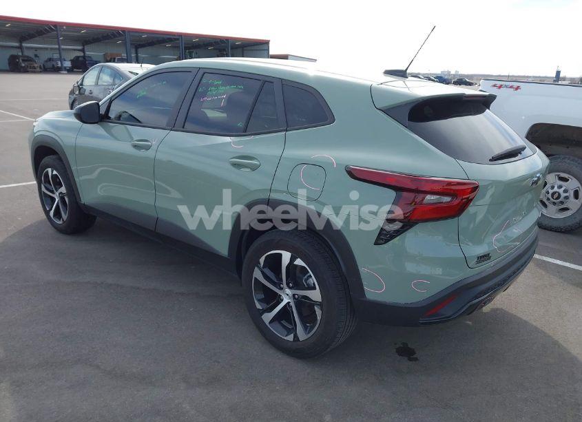 Photo 3 of 2024 Chevrolet Trax FWD 1RS (VIN KL77LGE20RC128952)