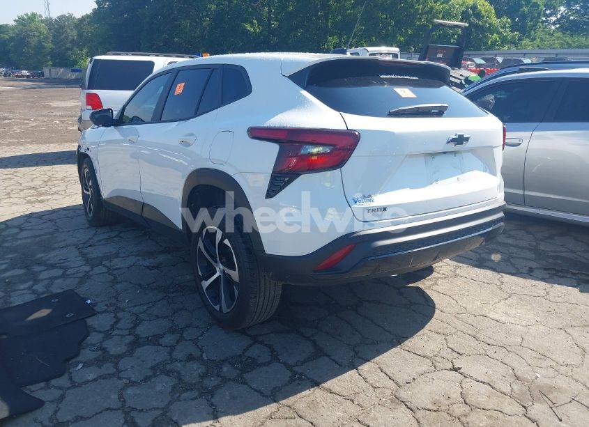 Photo 3 of 2024 Chevrolet Trax FWD 1RS (VIN KL77LGE23RC194203)