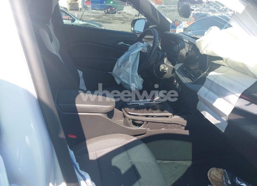 Photo 5 of 2024 Chevrolet Trax FWD 1RS (VIN KL77LGE23RC194203)