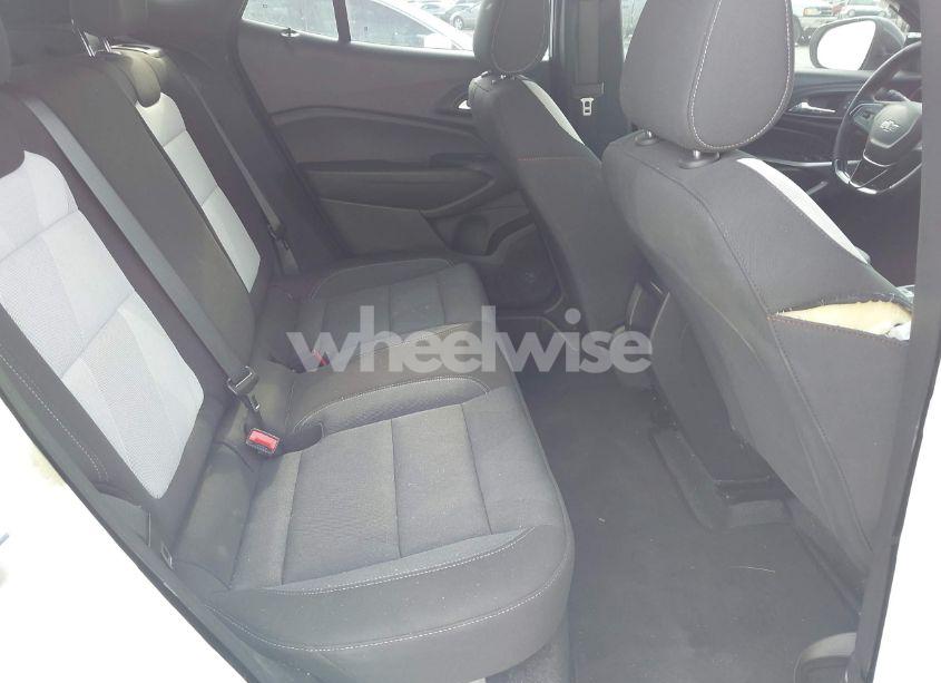 Photo 8 of 2024 Chevrolet Trax FWD 1RS (VIN KL77LGE28RC154408)