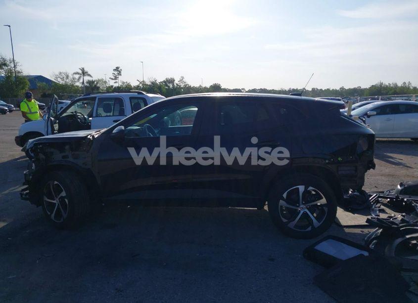 Photo 14 of 2024 Chevrolet Trax FWD 1RS (VIN KL77LGE29RC078021)