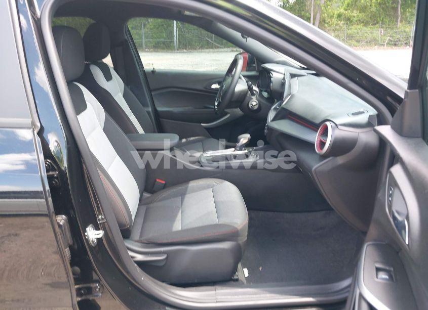 Photo 5 of 2024 Chevrolet Trax FWD 1RS (VIN KL77LGE29RC198062)