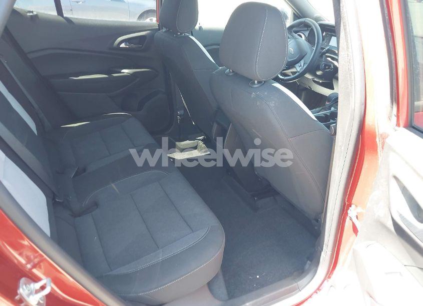 Photo 8 of 2024 Chevrolet Trax 1RS (VIN KL77LGE2XRC117439)