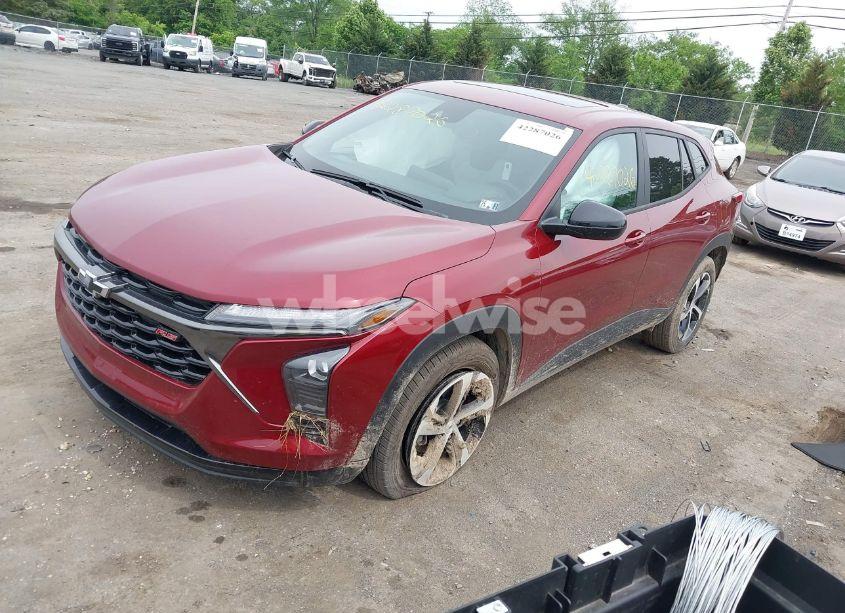 Photo 2 of 2025 Chevrolet Trax FWD 1RS (VIN KL77LGEP8SC121717)