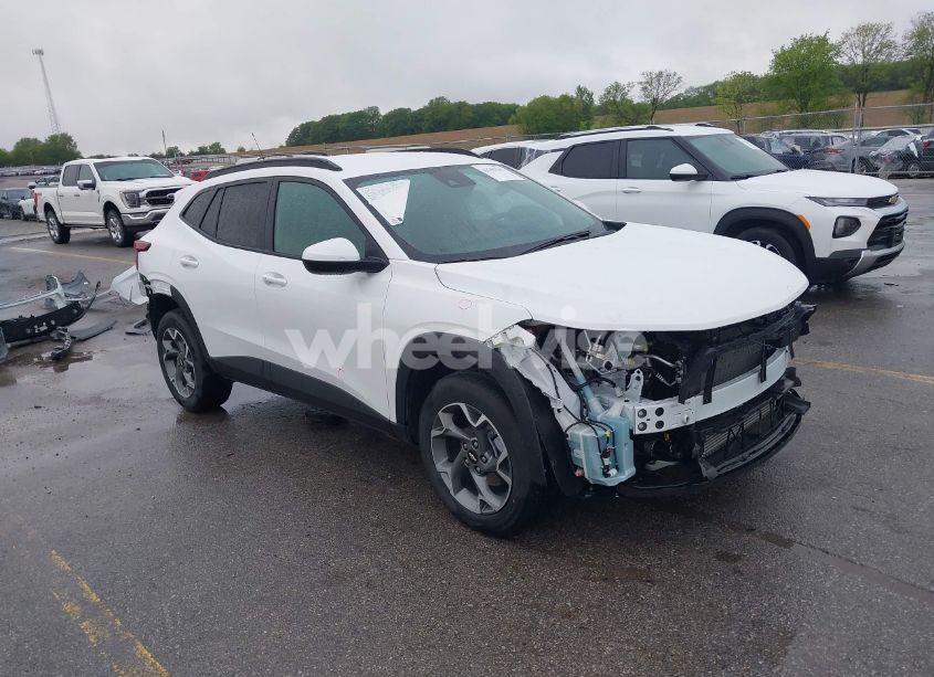 2024 Chevrolet Trax FWD LT (VIN KL77LHE20RC128889) main photo