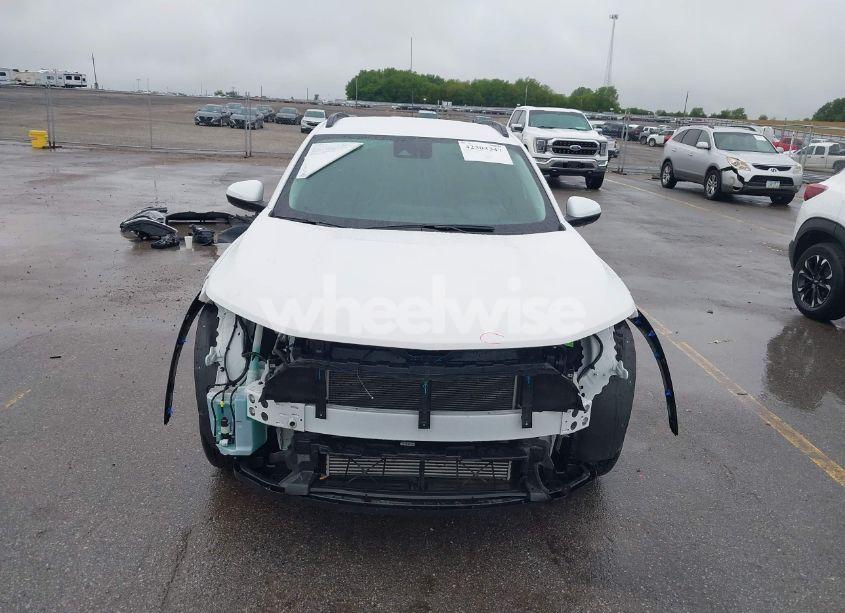 Photo 6 of 2024 Chevrolet Trax FWD LT (VIN KL77LHE20RC128889)