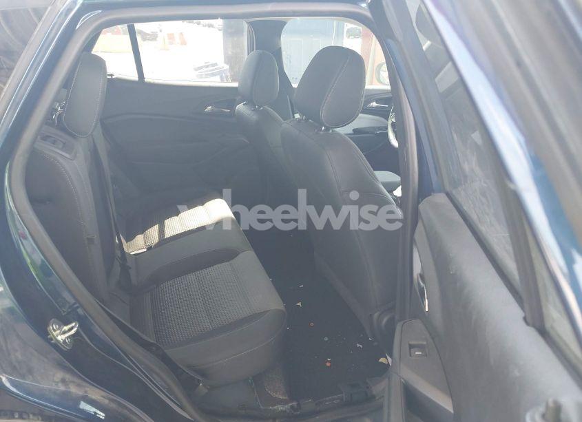 Photo 8 of 2024 Chevrolet Trax FWD LT (VIN KL77LHE21RC059887)