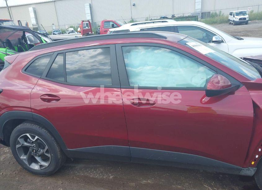 Photo 13 of 2024 Chevrolet Trax FWD LT (VIN KL77LHE22RC044184)