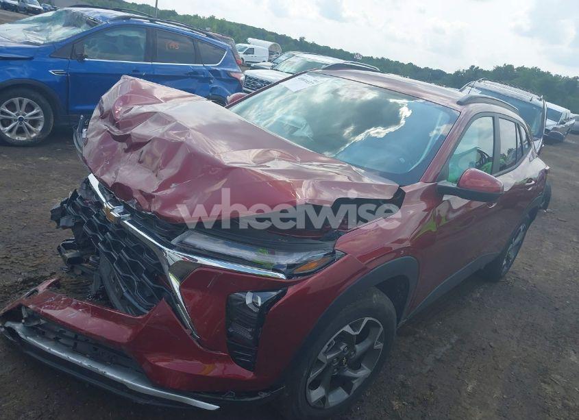 Photo 2 of 2024 Chevrolet Trax FWD LT (VIN KL77LHE22RC044184)