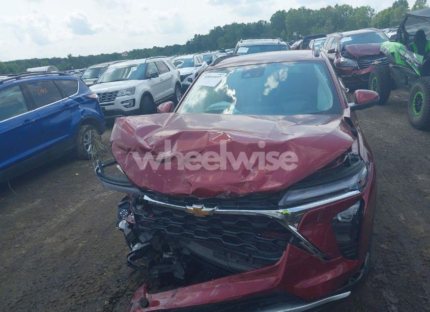 Photo 6 of 2024 Chevrolet Trax FWD LT (VIN KL77LHE22RC044184)