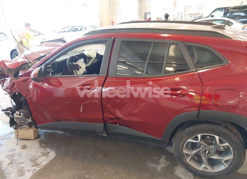Photo 14 of 2024 Chevrolet Trax FWD LT (VIN KL77LHE22RC127386)