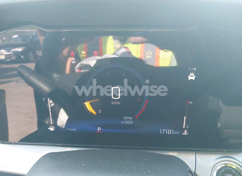 Photo 7 of 2024 Chevrolet Trax FWD LT (VIN KL77LHE22RC175129)