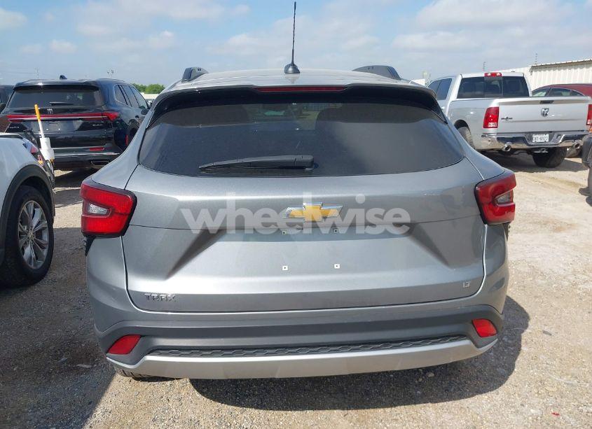 Photo 16 of 2024 Chevrolet Trax FWD LT (VIN KL77LHE22RC226502)