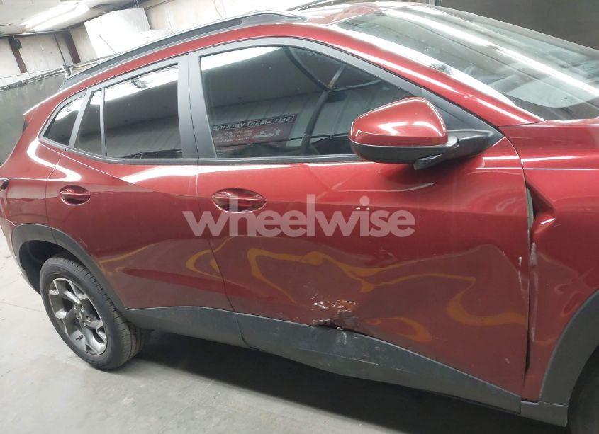 Photo 13 of 2024 Chevrolet Trax FWD LT (VIN KL77LHE25RC010983)