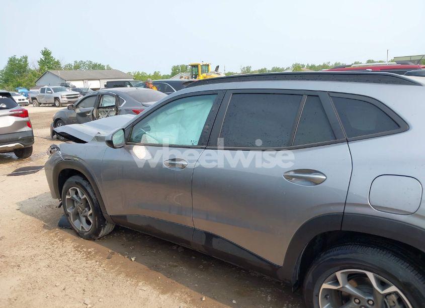 Photo 14 of 2024 Chevrolet Trax FWD LT (VIN KL77LHE25RC077809)