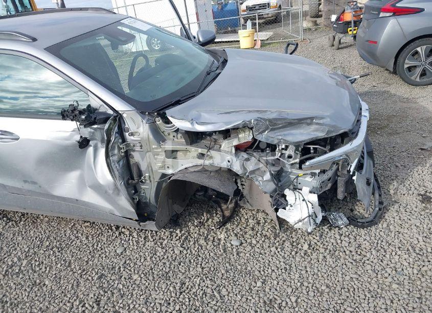 Photo 6 of 2024 Chevrolet Trax FWD LT (VIN KL77LHE25RC169146)