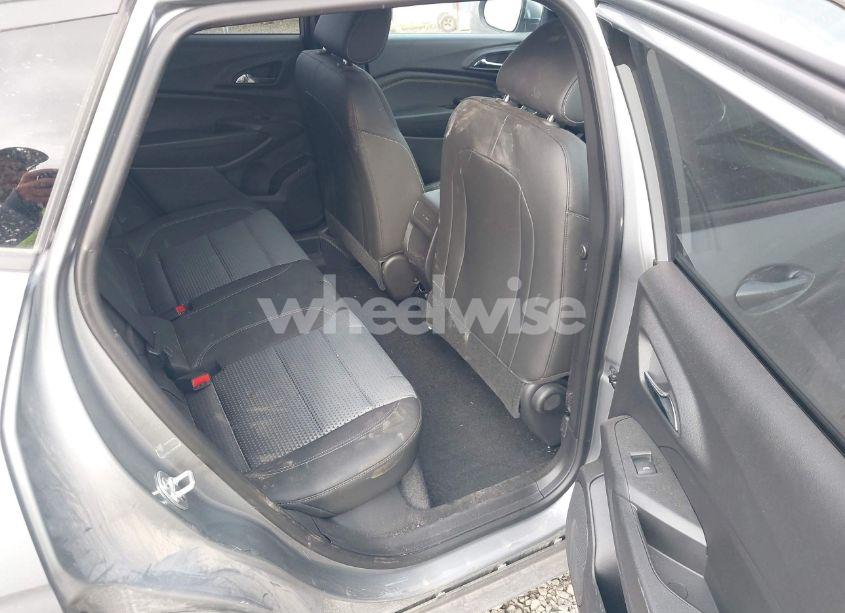 Photo 8 of 2024 Chevrolet Trax FWD LT (VIN KL77LHE25RC169146)