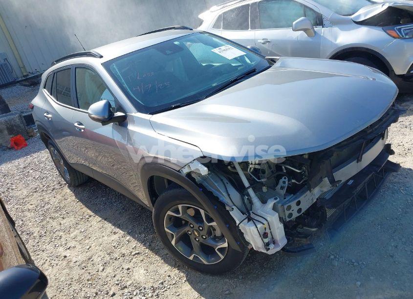 2024 Chevrolet Trax FWD LT (VIN KL77LHE28RC072667) main photo