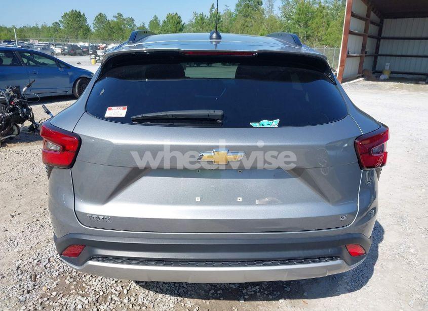 Photo 17 of 2024 Chevrolet Trax FWD LT (VIN KL77LHE28RC072667)