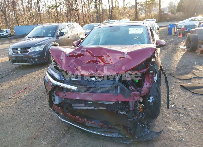 Photo 12 of 2024 Chevrolet Trax FWD LT (VIN KL77LHE2XRC220561)