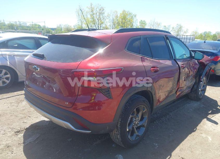 Photo 4 of 2025 Chevrolet Trax FWD LT (VIN KL77LHEP0SC028907)