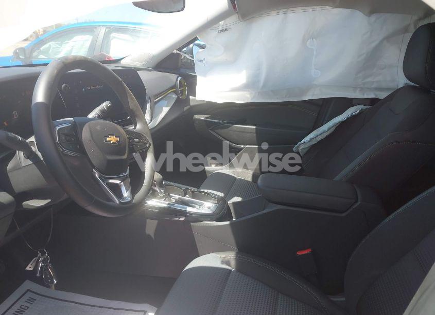 Photo 5 of 2025 Chevrolet Trax FWD LT (VIN KL77LHEP0SC028907)