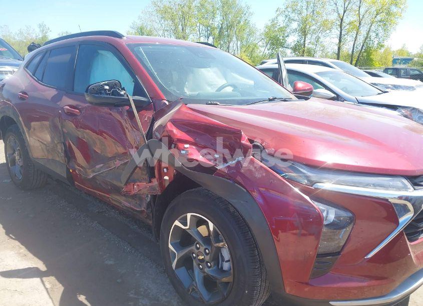 Photo 6 of 2025 Chevrolet Trax FWD LT (VIN KL77LHEP0SC028907)