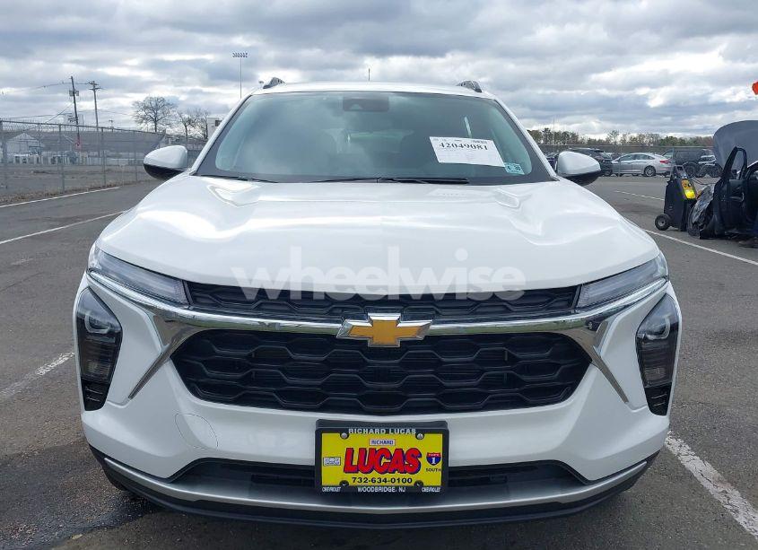 Photo 12 of 2025 Chevrolet Trax FWD LT (VIN KL77LHEP0SC140915)