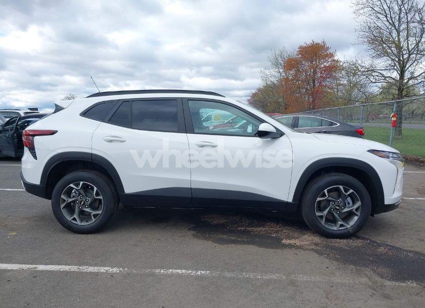 Photo 13 of 2025 Chevrolet Trax FWD LT (VIN KL77LHEP0SC140915)