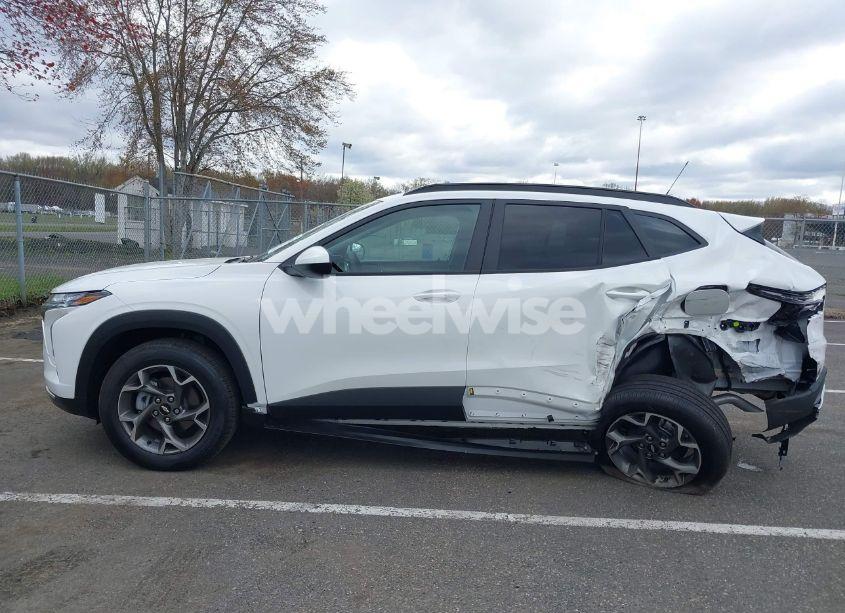 Photo 14 of 2025 Chevrolet Trax FWD LT (VIN KL77LHEP0SC140915)