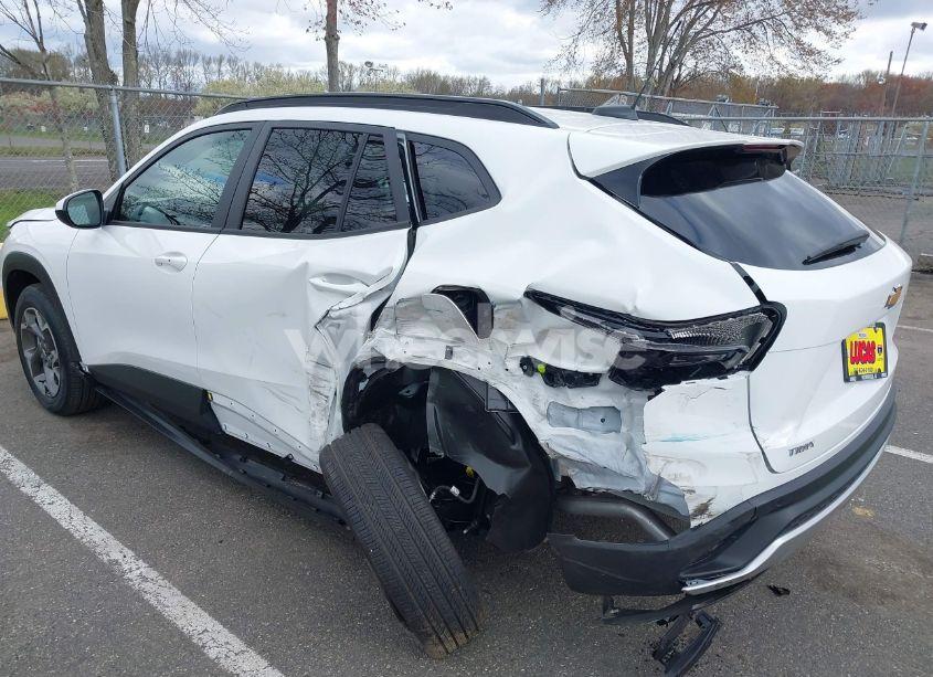 Photo 6 of 2025 Chevrolet Trax FWD LT (VIN KL77LHEP0SC140915)