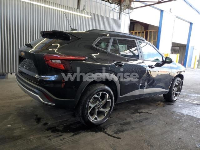 Photo 2 of 2025 CHEVROLET TRAX 1LT (VIN KL77LHEP1SC142740)