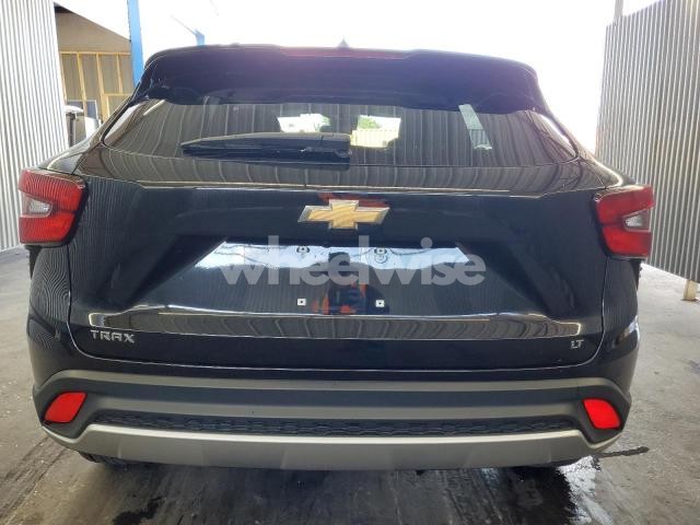 Photo 4 of 2025 CHEVROLET TRAX 1LT (VIN KL77LHEP1SC142740)