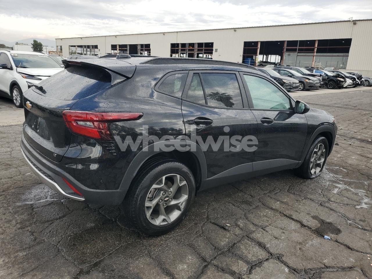 Photo 3 of 2025 CHEVROLET TRAX 1LT (VIN KL77LHEP1SC228842)