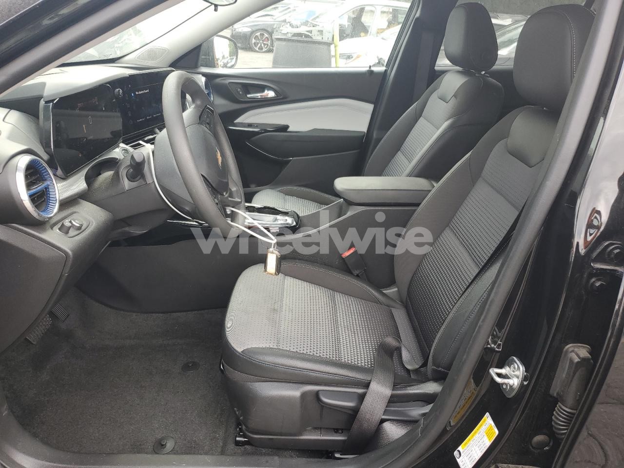 Photo 7 of 2025 CHEVROLET TRAX 1LT (VIN KL77LHEP1SC228842)