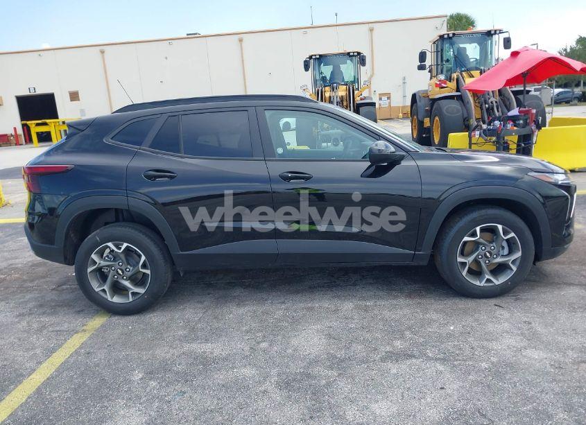 Photo 14 of 2025 Chevrolet Trax FWD LT (VIN KL77LHEP1SC237055)