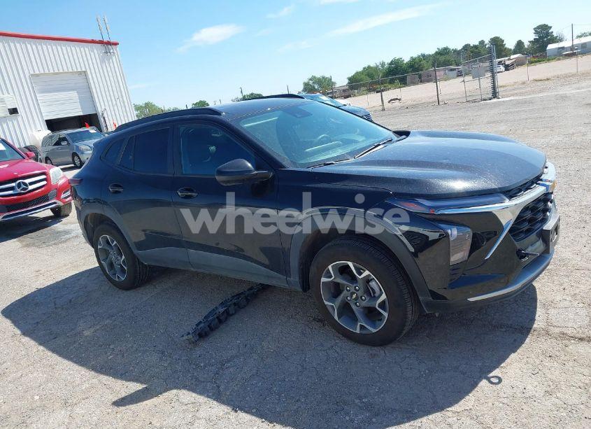 Photo 13 of 2025 Chevrolet Trax FWD LT (VIN KL77LHEP2SC213704)