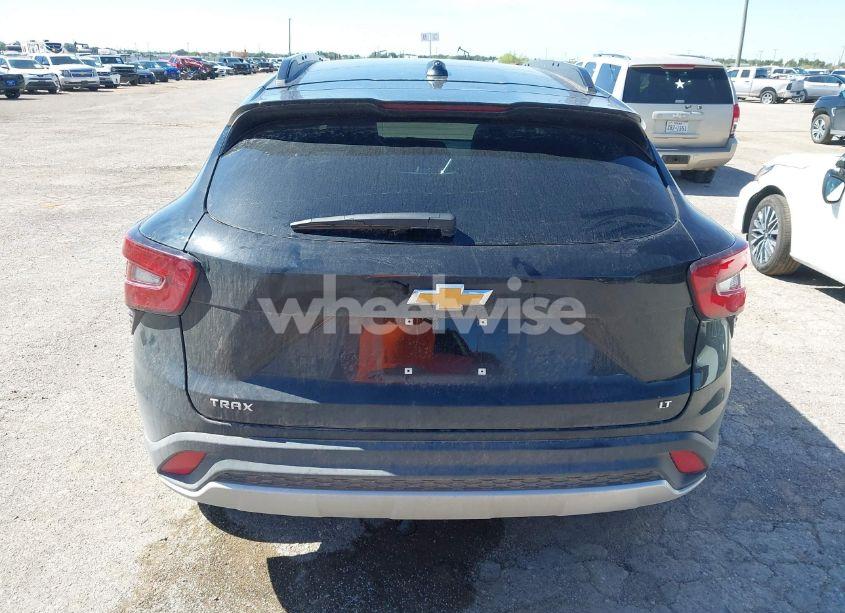 Photo 16 of 2025 Chevrolet Trax FWD LT (VIN KL77LHEP2SC213704)