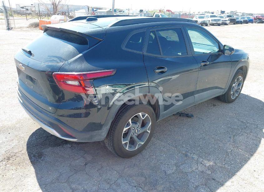 Photo 4 of 2025 Chevrolet Trax FWD LT (VIN KL77LHEP2SC213704)