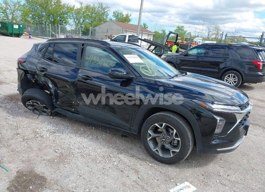 2025 Chevrolet Trax FWD LT (VIN KL77LHEP3SC126412) main photo