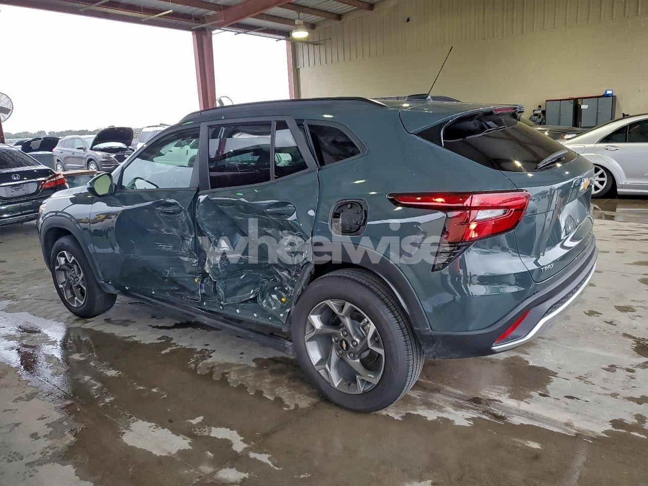 Photo 2 of 2025 CHEVROLET TRAX 1LT (VIN KL77LHEP3SC311009)