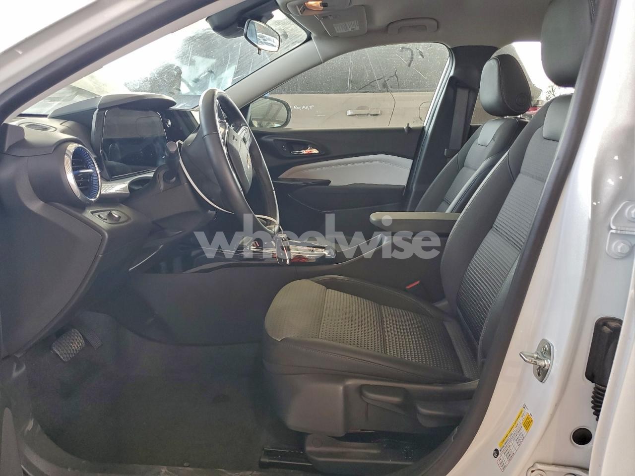 Photo 7 of 2025 CHEVROLET TRAX 1LT (VIN KL77LHEP4SC240239)