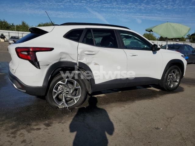 Photo 2 of 2025 CHEVROLET TRAX 1LT (VIN KL77LHEP4SC270759)