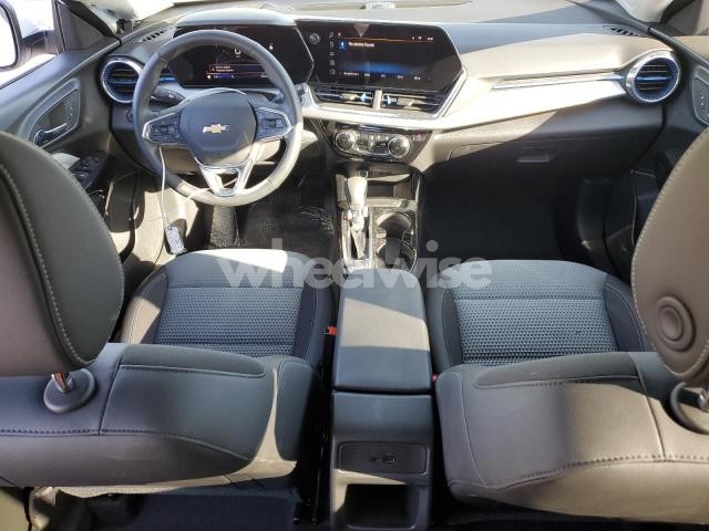 Photo 4 of 2025 CHEVROLET TRAX 1LT (VIN KL77LHEP4SC270759)