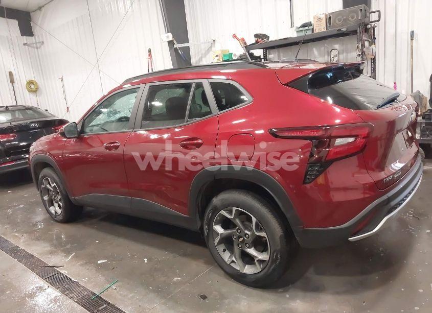 Photo 14 of 2025 Chevrolet Trax FWD LT (VIN KL77LHEP5SC006868)